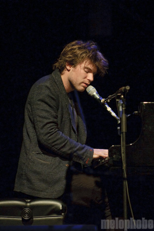 Doveman at Berklee Performance Center, November 6, 2009. Photo by Zoe Bowen.