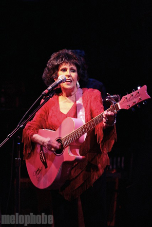 Wanda Jackson at Tractor Tavern, November 27, 2009. Photo by Joe Graziano.