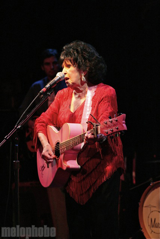 Wanda Jackson at Tractor Tavern, November 27, 2009. Photo by Joe Graziano.