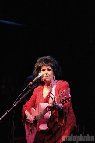 Wanda Jackson at Tractor Tavern, November 27, 2009. Photo by Joe Graziano.