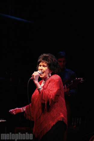 Wanda Jackson at Tractor Tavern, November 27, 2009. Photo by Joe Graziano.