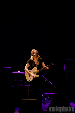 Lissie at Somerville Theatre, January 10, 2010. Photo by Steve Benoit.