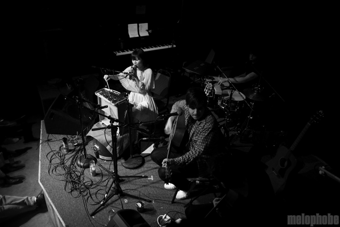 Asobi Seksu at Mississippi Studios, January 19, 2009. Photo by Rodrigo Melgarejo.