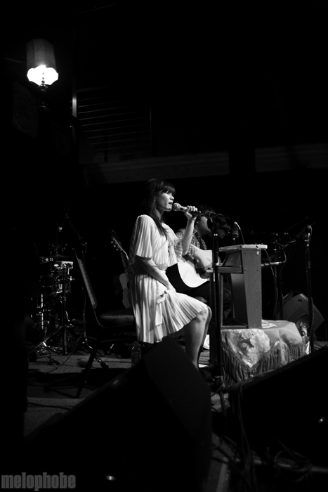 Asobi Seksu at Mississippi Studios, January 19, 2009. Photo by Rodrigo Melgarejo.