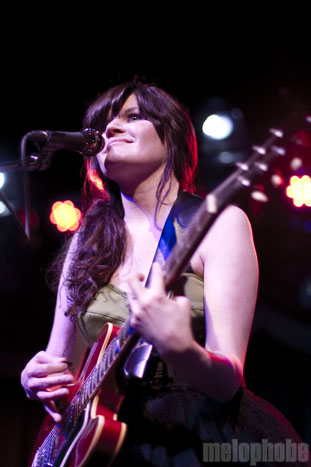 April Smith and the Great Picture Show at Brooklyn Bowl, May 14, 2010. Photo by Jane Qin.