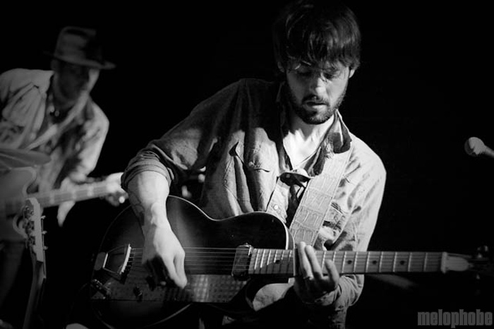 Ryan Bingham at TT the Bear's, June 2, 2010. Photo by Michael Spencer.
