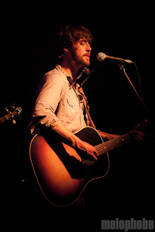 Ryan Bingham at TT the Bear's, June 2, 2010. Photo by Michael Spencer.