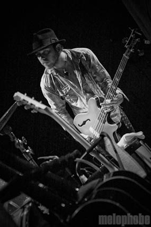 Ryan Bingham at TT the Bear's, June 2, 2010. Photo by Michael Spencer.