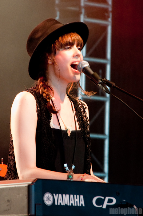 Diane Birch at That Tent, June 10, 2010. Photo by Chris Barth.
