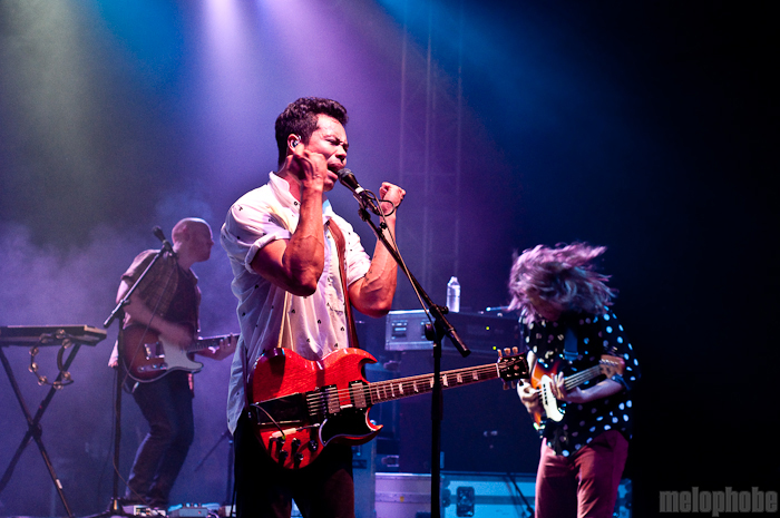 The Temper Trap at That Tent, June 10, 2010. Photo by Chris Barth.