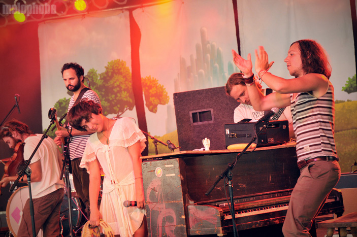 Edward Sharpe and the Magnetic Zeros at The Other Tent, June 11, 2010. Photo by Hayley Kennedy.