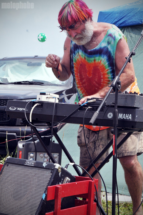 Photo Spectacular! - Bonnaroo 2010, June 10, 2010. Photo by Chris Barth and Hayley Kennedy.
