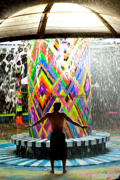 Photo Spectacular! - Bonnaroo 2010, June 10, 2010. Photo by Chris Barth and Hayley Kennedy.