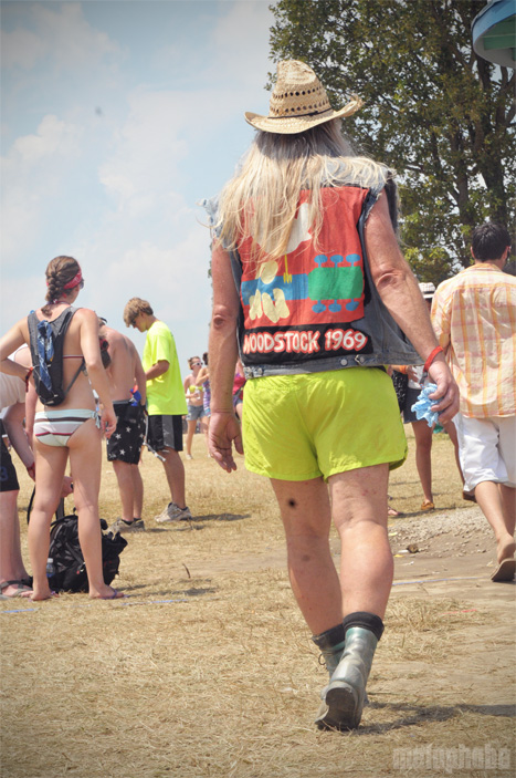 Photo Spectacular! - Bonnaroo 2010, June 10, 2010. Photo by Chris Barth and Hayley Kennedy.