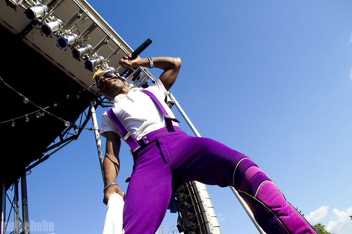 Pitchfork Music Festival Photo Feature: The Bands, July 16, 2010. Photo by Jane Qin.