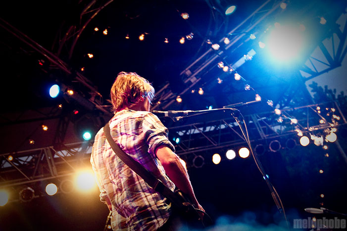 Pavement, July 16, 2010. Photo by Jane Qin.