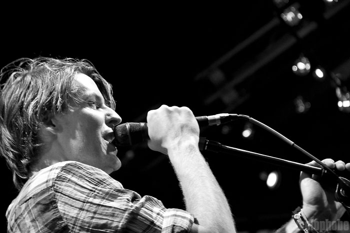Pavement, July 16, 2010. Photo by Jane Qin.