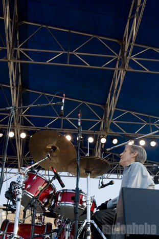 Levon Helm, August 1, 2010. Photo by Steve Benoit.