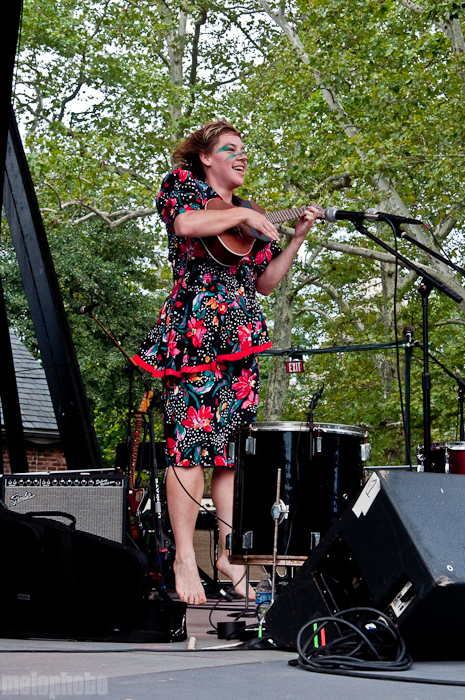 tUnE-yArDs at Central Park SummerStage, August 1, 2010. Photo by Chris Barth.