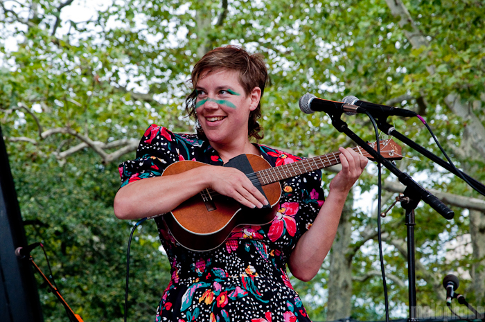 tUnE-yArDs at Central Park SummerStage, August 1, 2010. Photo by Chris Barth.