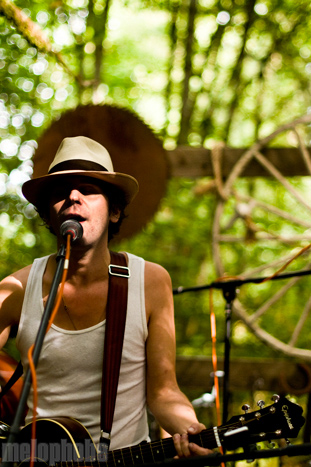 Langhorne Slim at Pendarvis Farm, August 7, 2010. Photo by Andrew Rasmussen and Ian McNeil.