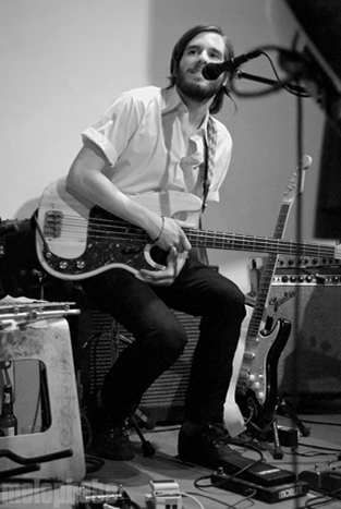 Thao at Holocene, August 22, 2010. Photo by Ro Tam.