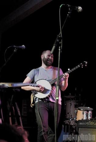 Damion Suomi & the Minor Prophets at Wonder Ballroom, February 15, 2011. Photo by Colin McLaughlin.