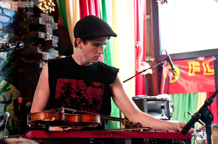 Owen Pallett at Flamingo Cantina, March 18, 2011. Photo by Chris Barth.