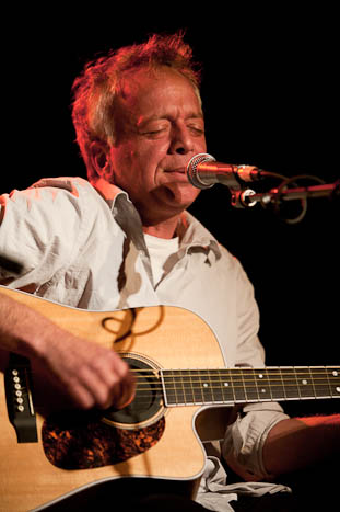 Gene Ween at Brighton Music Hall, March 19, 2011. Photo by Michael Spencer.