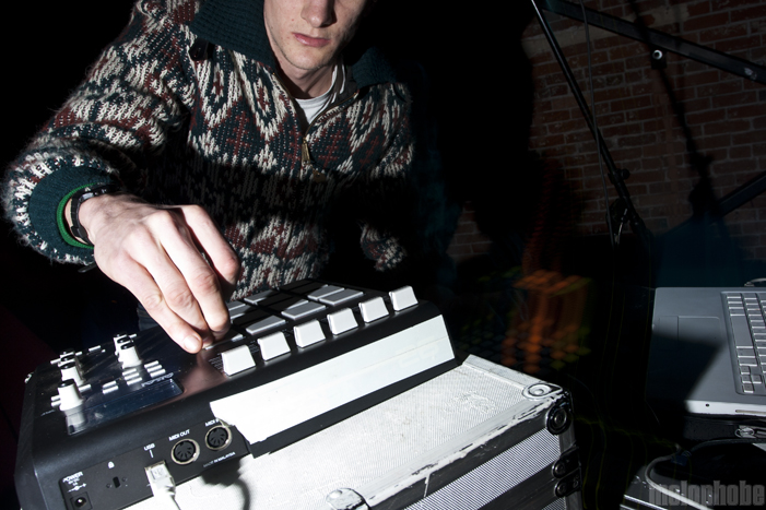 Dam Mantle at Rotture, March 24, 2011. Photo by Lymay Iwasaki.