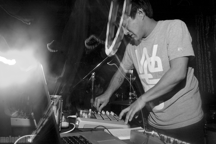 Shigeto at Crown Room, April 1, 2010. Photo by Lymay Iwasaki.