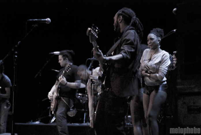 Lauryn Hill at Arlene Schnitzer Concert Hall, April 9, 2011. Photo by Colin McLaughlin.