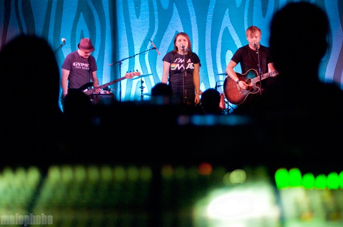 The Cave Singers at Doug Fir Lounge, April 22, 2011. Photo by Ian McNeil.