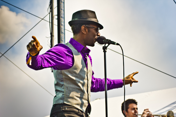 Aloe Blacc at Bigfoot Stage, May 28, 2011. Photo by Troy Dunham.