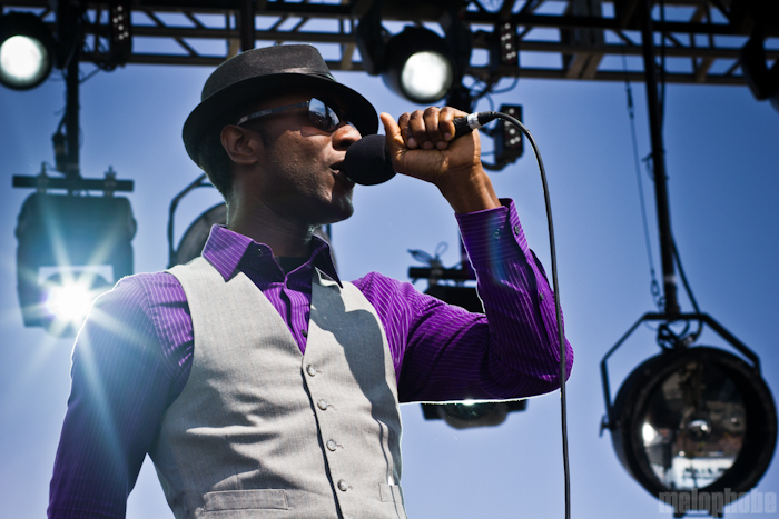 Aloe Blacc at Bigfoot Stage, May 28, 2011. Photo by Troy Dunham.