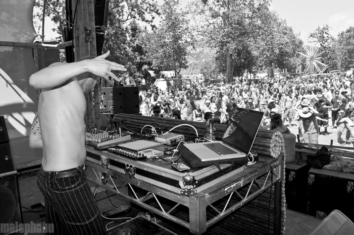 Phutureprimitive at Oak Canyon Ranch, May 28, 2011. Photo by Lymay Iwasaki.