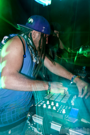 Love & Light at Oak Canyon Ranch, May 28, 2011. Photo by Lymay Iwasaki.