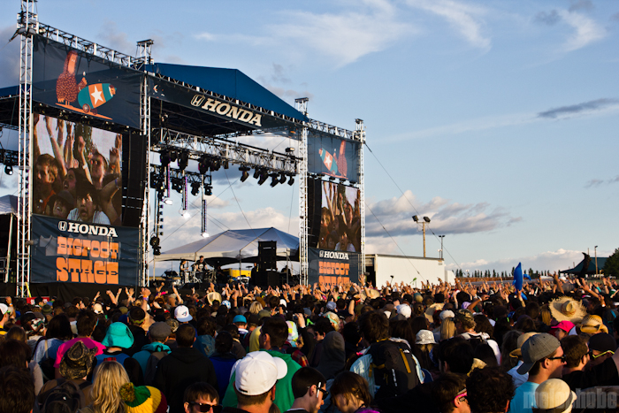 Matt & Kim at Bigfoot Stage, May 28, 2011. Photo by Troy Dunham.