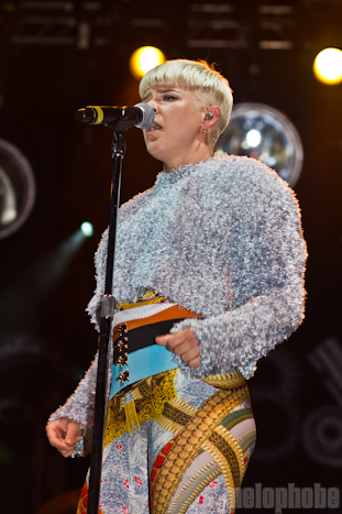 Robyn at Bigfoot Stage, May 28, 2011. Photo by Troy Dunham.