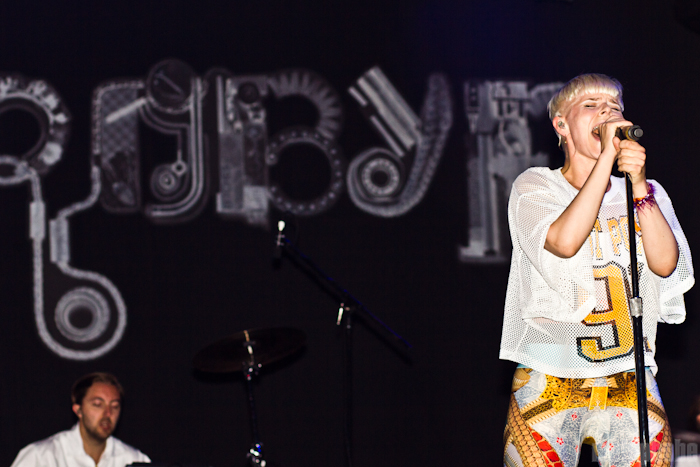 Robyn at Bigfoot Stage, May 28, 2011. Photo by Troy Dunham.