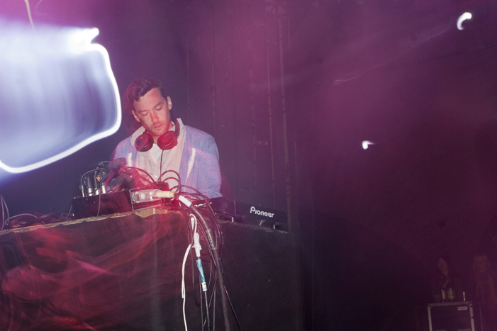Bonobo at Oak Canyon Ranch, May 29, 2011. Photo by Lymay Iwasaki.