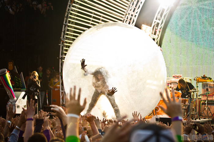 The Flaming Lips at Main Stage, May 29, 2011. Photo by Troy Dunham.