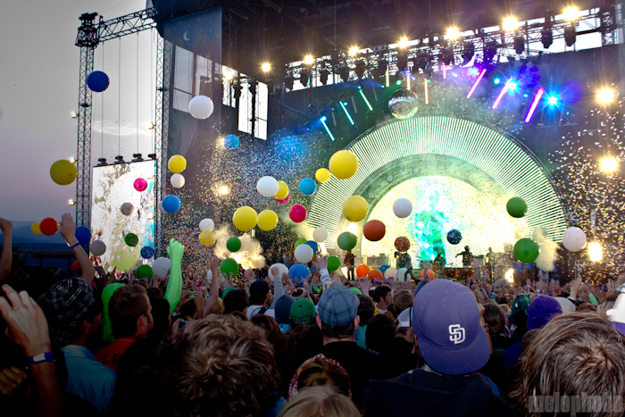 The Flaming Lips at Main Stage, May 29, 2011. Photo by Troy Dunham.