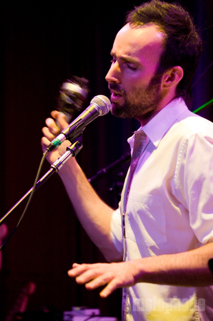 Holcombe Waller at Cafe 939, June 22, 2011. Photo by Steve Benoit.