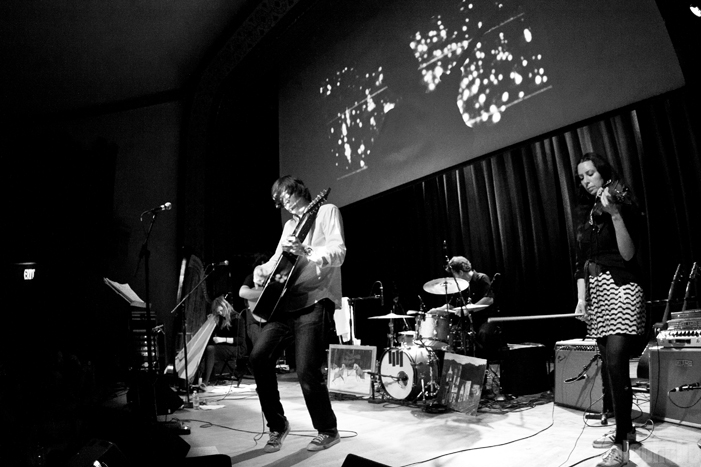 Thurston Moore at Aladdin Theater, July 23, 2011. Photo by Lymay Iwasaki.