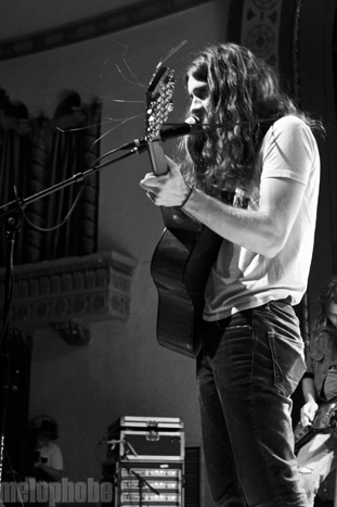 Kurt Vile at Aladdin Theater, July 23, 2011. Photo by Lymay Iwasaki.