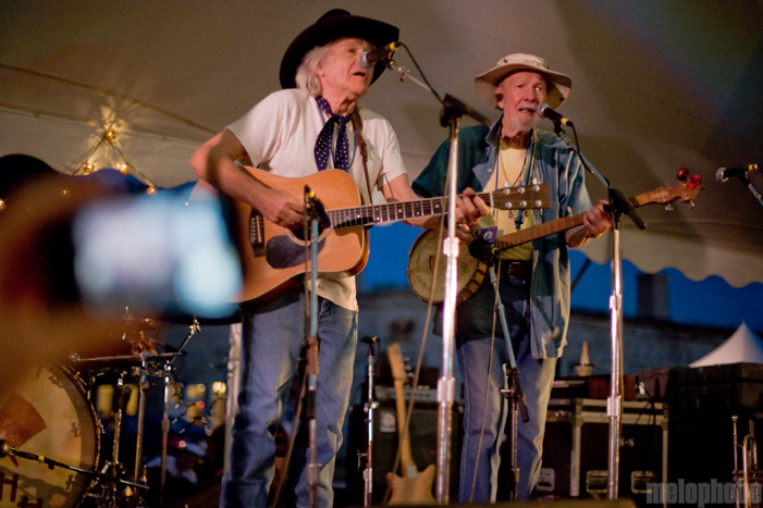 Newport Folk Festival Backstage Benefit, July 30, 2011. Photo by Boston Concert Photography.