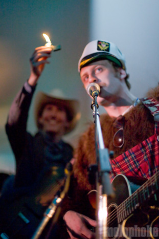 Newport Folk Festival Backstage Benefit, July 30, 2011. Photo by Boston Concert Photography.