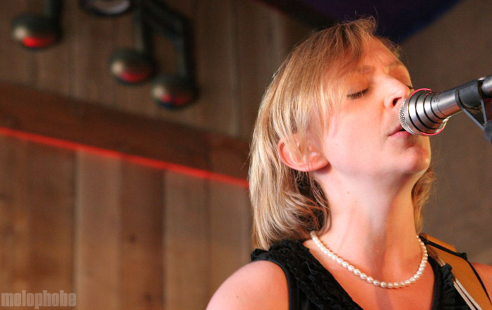 Eilen Jewell at Pendarvis Farm, August 6, 2011. Photo by Carrie Johnston and Ian McNeil.