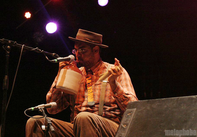 Carolina Chocolate Drops at Oregon Zoo, August 19, 2011. Photo by Carrie Johnston.